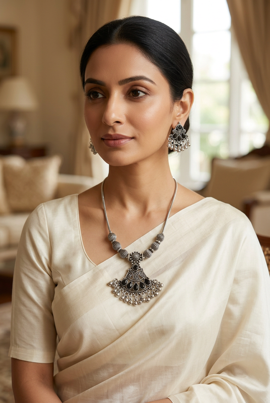 Black & Silver-Tone Necklace and Earrings Set
