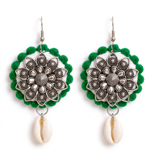 GARIMAS green-edged silver-tone floral earrings with shell drops