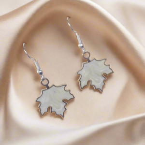 Silver plated pearl studded Earring | Garimas